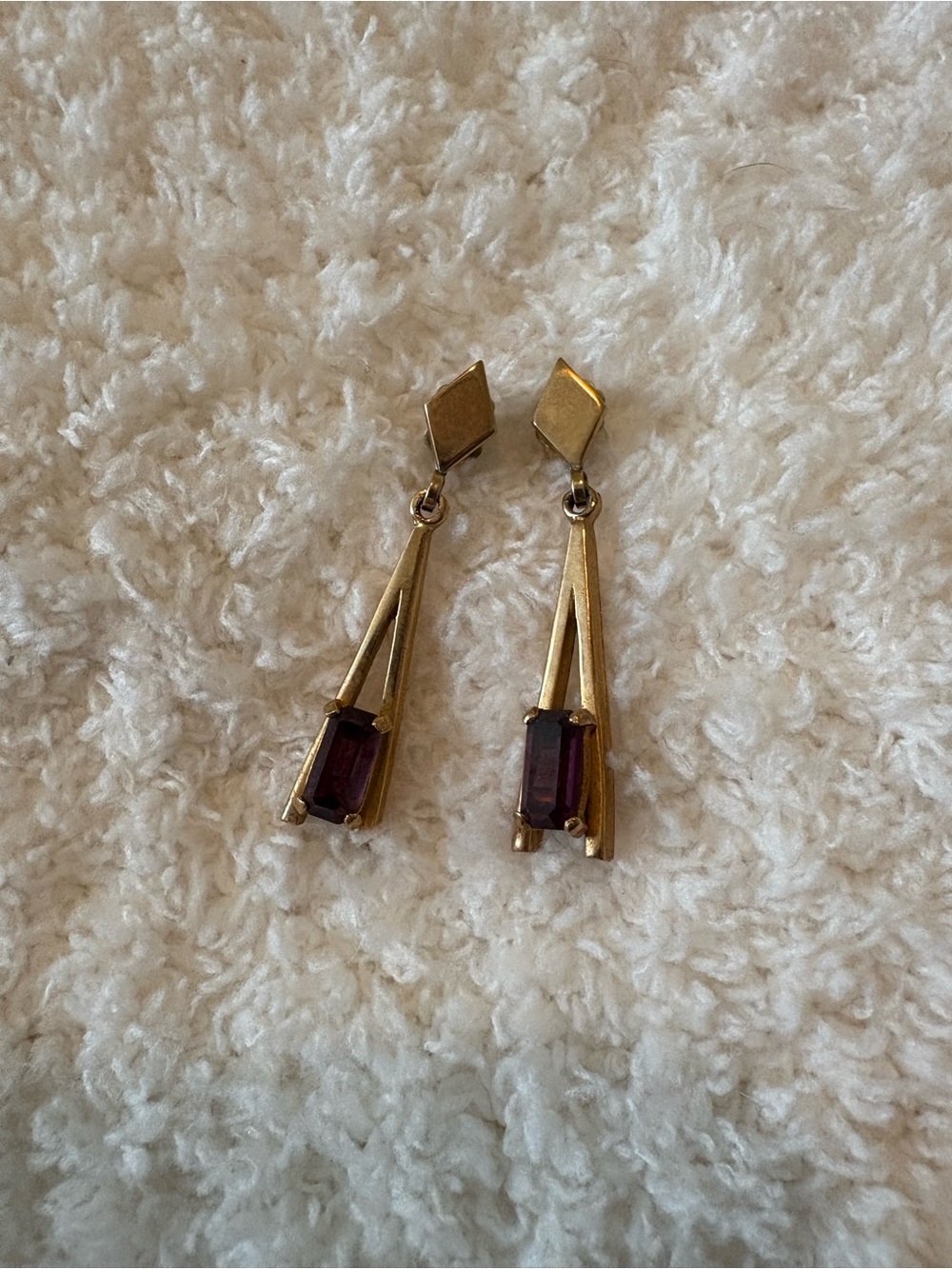 Avon amethyst dangle earrings